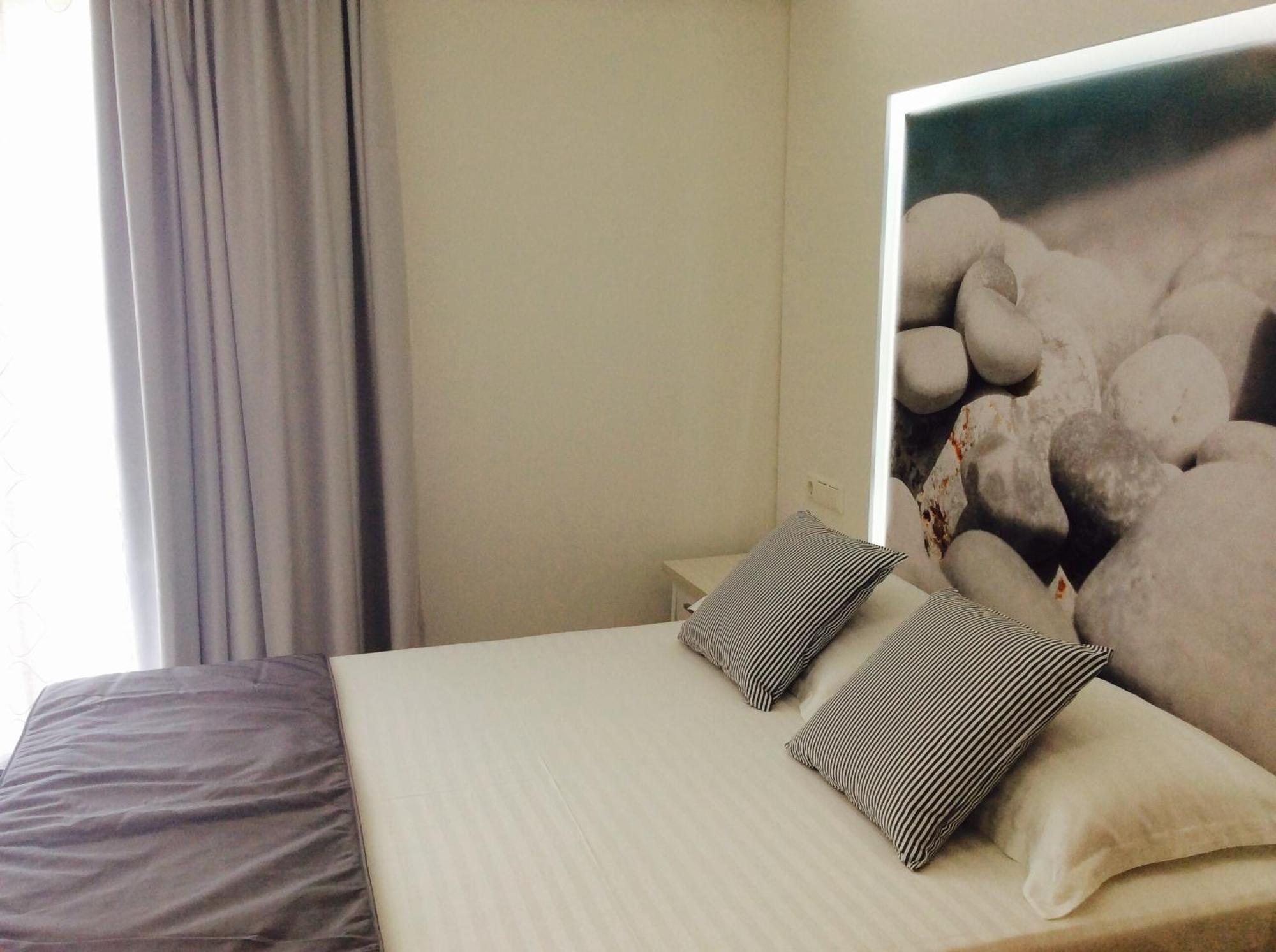 Muses Studios Potos Room photo